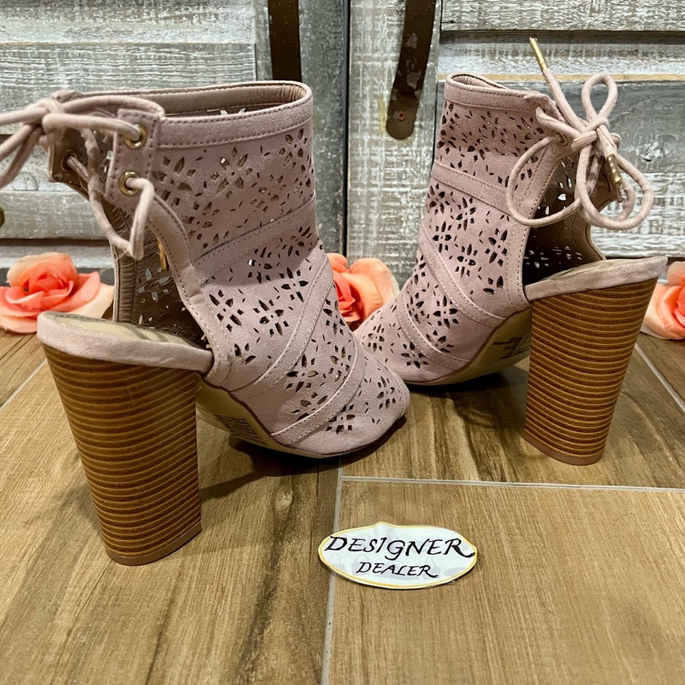 JUSTFAB Flower Power Light Pink Peep Toe Bootie Size 7 VGC! - Picture 5 of 8